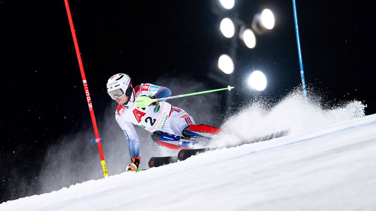 Norwegischer-Doppelsieg-beim-Nachtslalom-Stra-er-verpatzt-Generalprobe