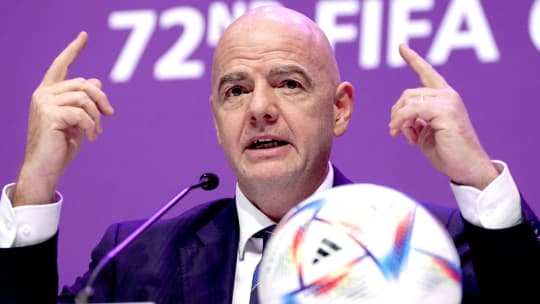 Muss ein umstrittenes Turnier moderieren: FIFA-Präsident Gianni Infantino.