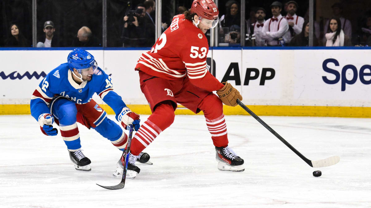 Seider-assistiert-beim-entscheidenden-Tor-Red-Wings-schlagen-Rangers