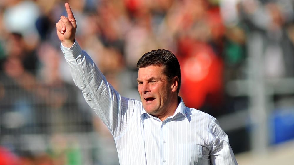 Schl&#252;pfte 2009 schon einmal in die Rolle des "Virus-Polizisten": Dieter Hecking, damals Trainer bei Hannover 96.