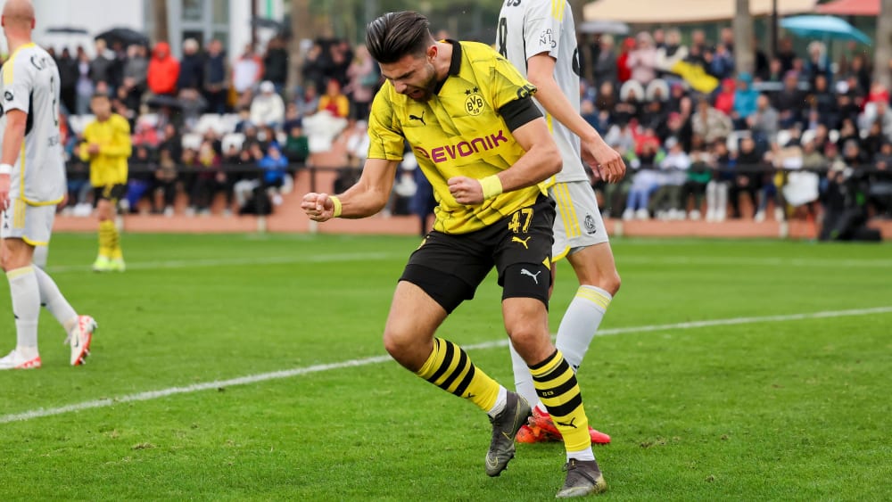 Hat die Aufmerksamkeit auf sich gelenkt: Antonios Papadopoulos bei seinem Tor zum 2:2 gegen Lüttich.