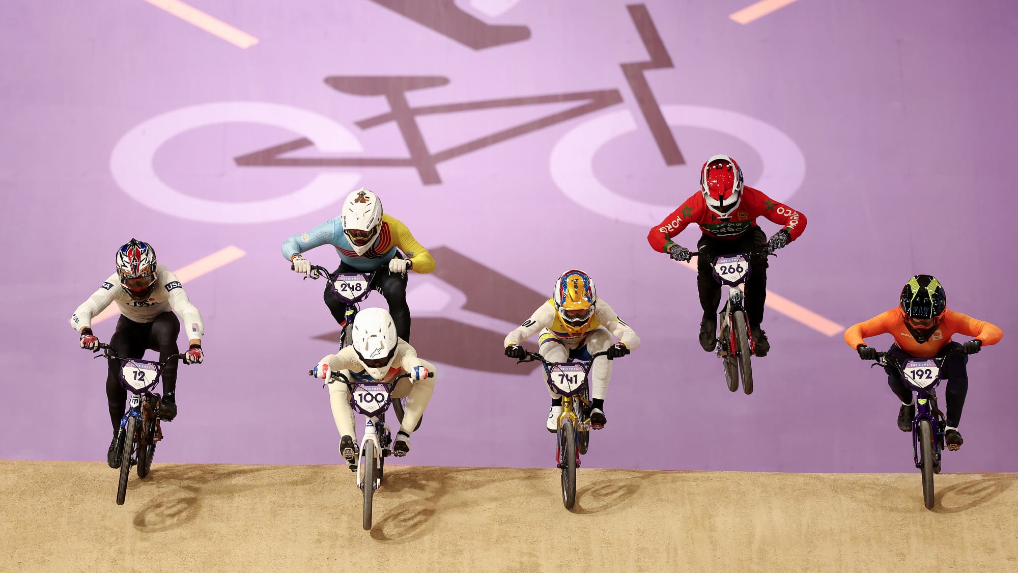 Romain Mahieu, Diego Alejandro Arboleda Ospina, Joris Daudet, Cameron Wood, Ruben Gommers, Dave van der Burg und Dean Reeves im Viertelfinale im BMX in Saint-Quentin-en-Yvelines