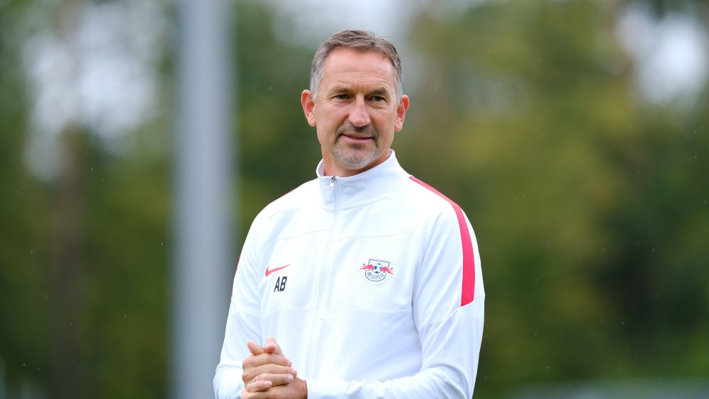 Der Leipziger Co-Trainer Achim Beierlorzer hat eine Mainzer Vergangenheit.