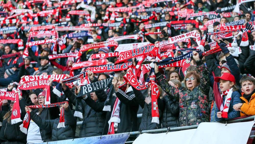 Voller Vorfreude auf die neue Saison: Die Fans von RB Leipzig.
