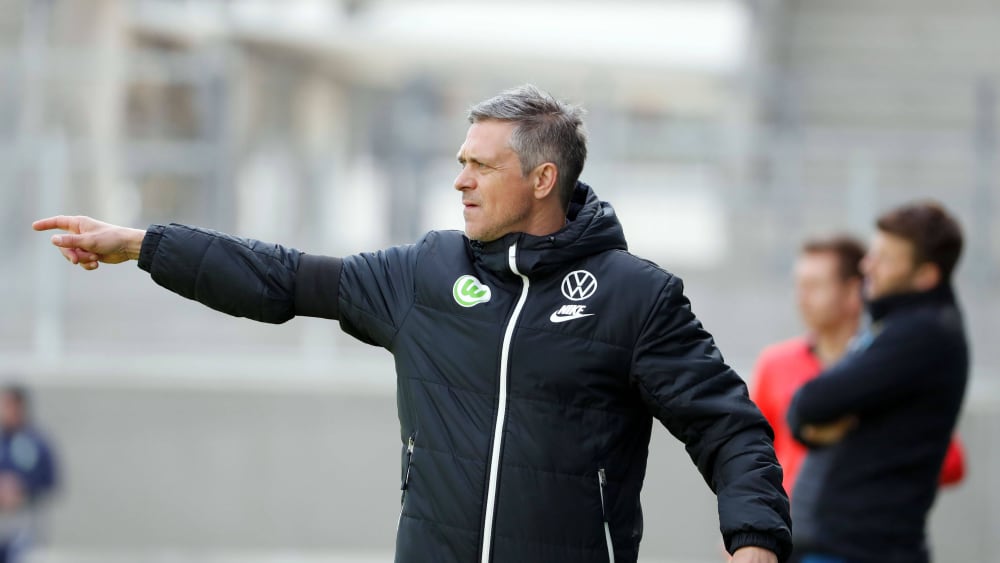 Henning Bürger coachte auch schon den Nachwuchs des VfL Wolfsburg. Nun soll er Carl Zeiss Jena bis zur Winterpause anleiten.