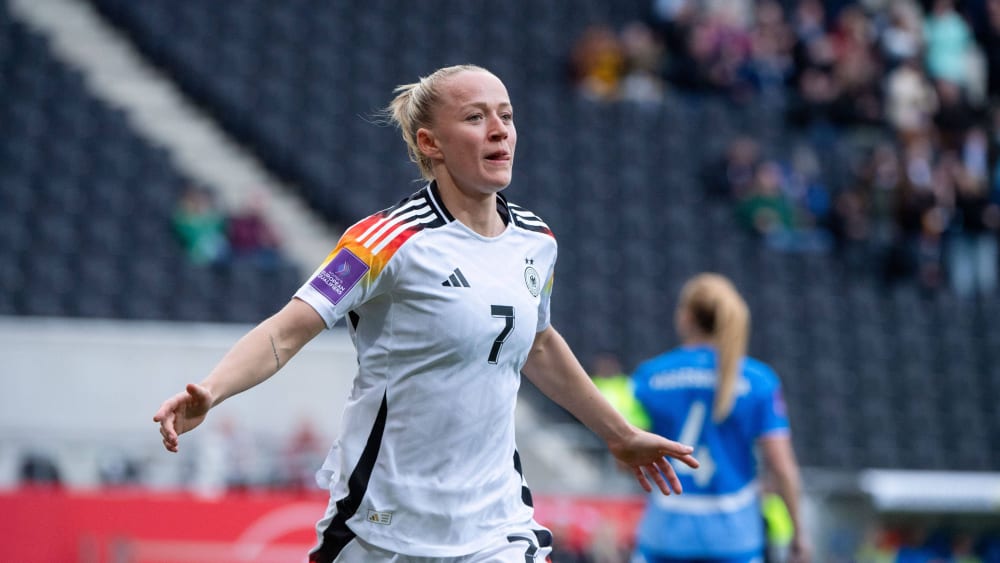 Lea Schüller