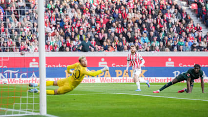 Niklas Beste trifft herrlich zum 1:0.