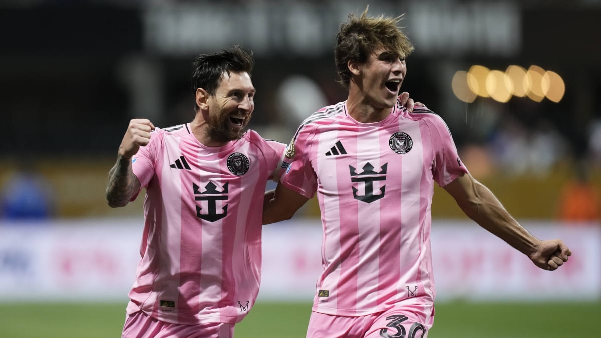 Direkter-Freisto-ins-Gl-ck-Messi-schie-t-Miami-gegen-Porto-zum-Sieg