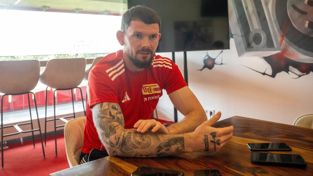  Oliver Burke.