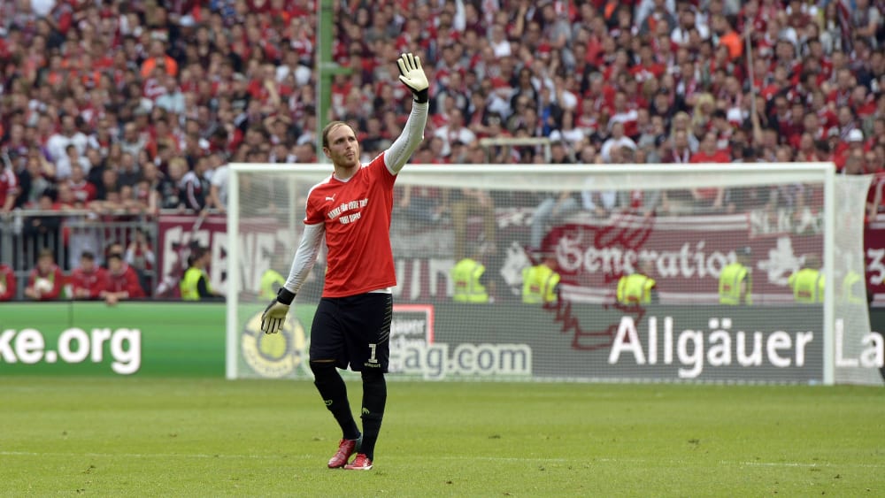 Tobias Sippel