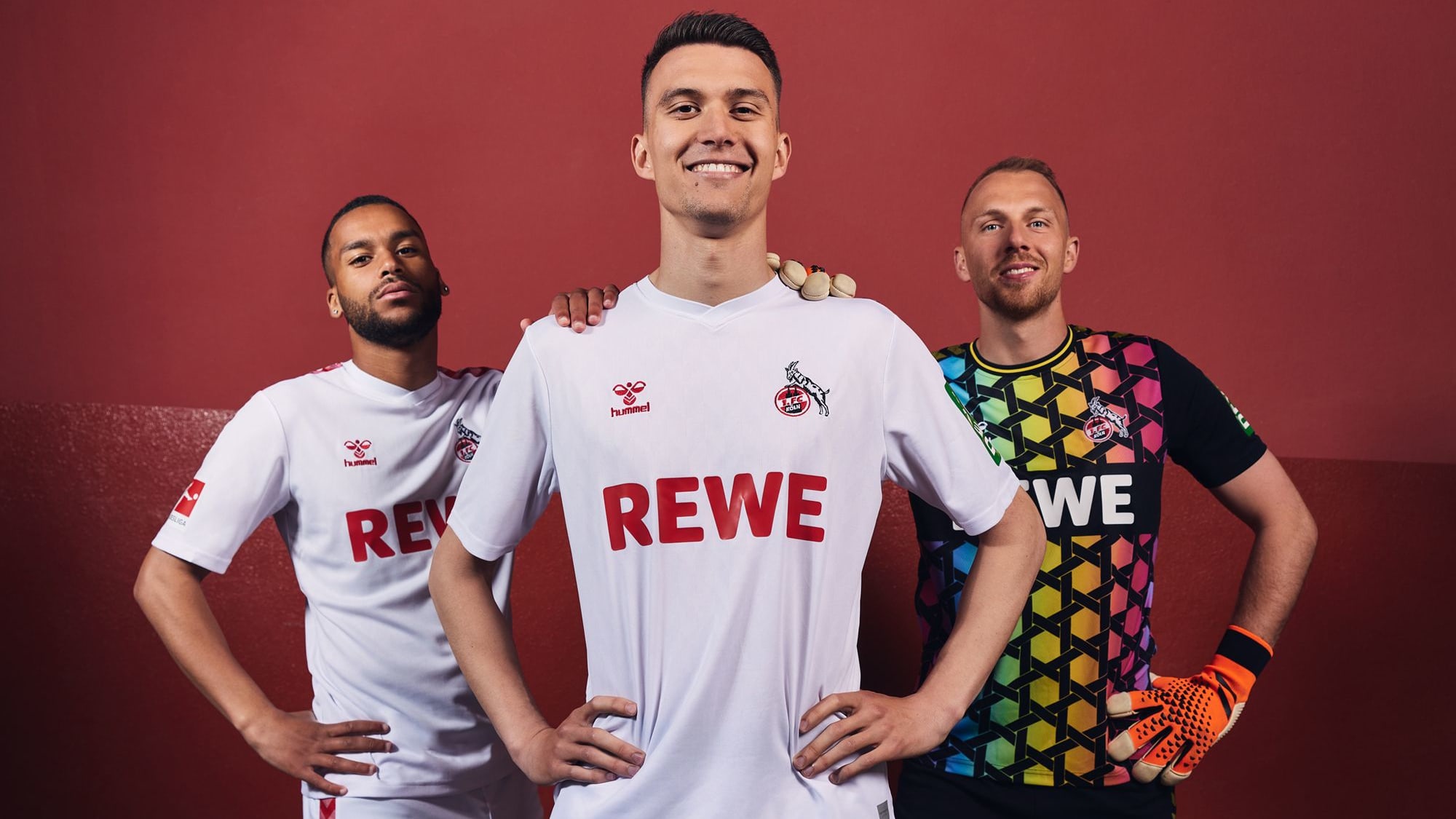 Alle Heimtrikots der Bundesligisten für die Saison 2023/24 kicker