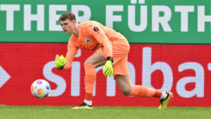 Im Winter noch Zweiter, nun auf Platz eins: Jonas Urbig.
