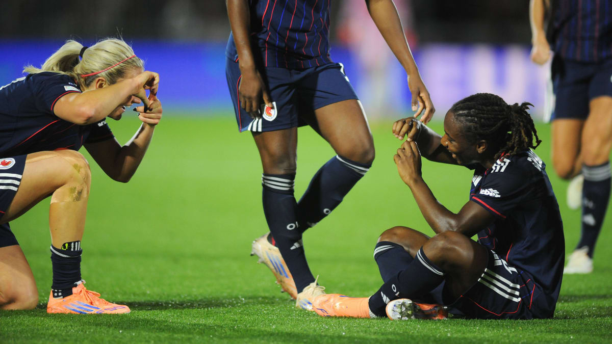 Dank-Dumornay-Lyon-gewinnt-zum-CL-Auftakt-bei-Titelverteidiger-Arsenal