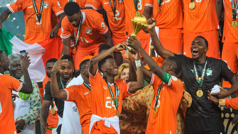 Die Elfenbeinküste feiert den Gewinn des Afrika Cups im eigenen Land.