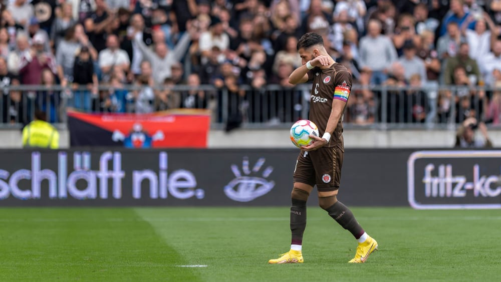 Paqarada beweist Haltung - kicker