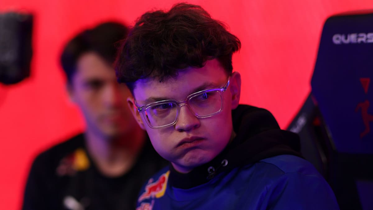 Ex-Vizeweltmeister scheitert früh, Titelverteidiger rettet sich