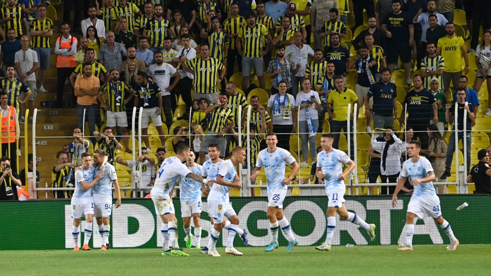 Dynamo Kiew hatte eine sportlichen Antwort auf die Rufe einiger türkischer Fans.