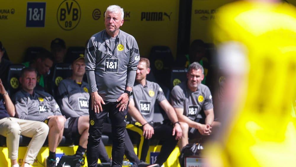 Er bleibt über den Sommer hinaus Co-Trainer in Dortmund: Armin Reutershahn.