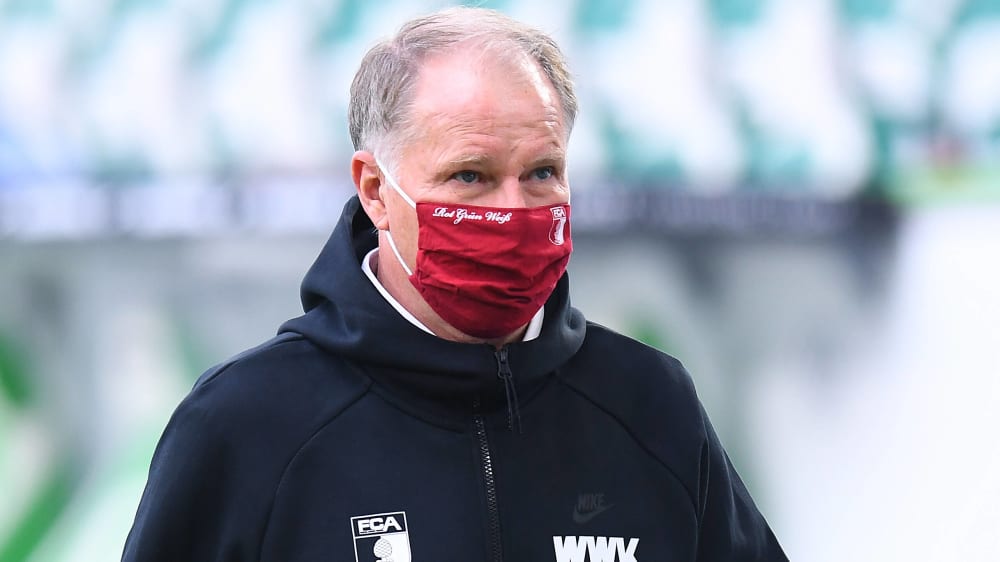 Lehnt eine Verschiebung des Pokalspiels gegen Leipzig ab: FCA-Manager Stefan Reuter. 