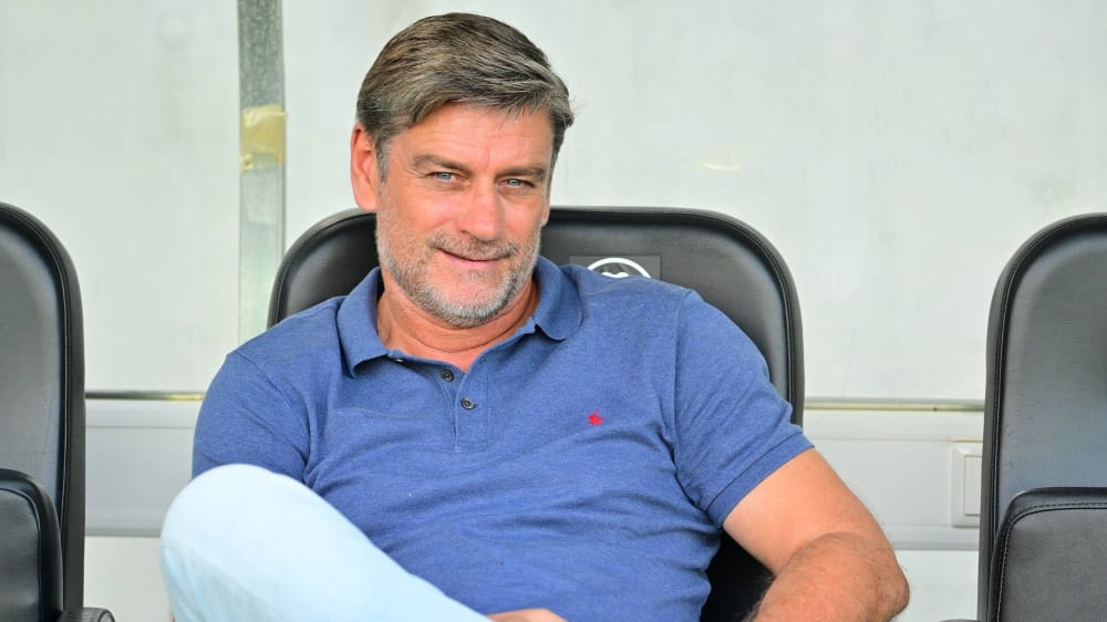 KSC-Geschäftsführer Sport Oliver Kreuzer hat seinen Kontrakt verlängert.