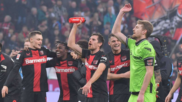 Ein Gefüge voller Typen: Jonas Hofmann (Mitte) sieht mehrere Garanten für Leverkusens Erfolgs-Serie.