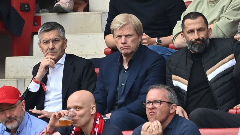 Eiszeit zwischen Bayern-Präsident Herbert Hainer (li.) und dem entlassenen CEO Oliver Kahn.