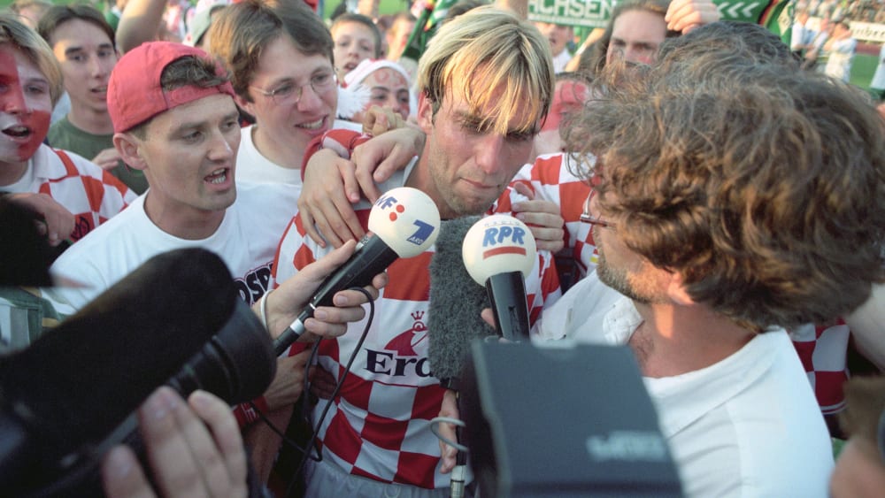 Interview nach der Niederlage: Jürgen Klopp äußert sich nach dem 4:5 in Wolfsburg 1997.