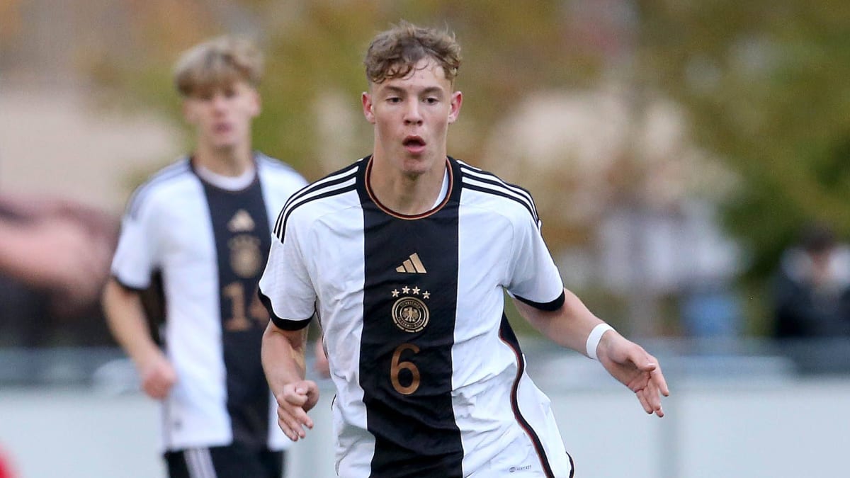 Jüngerer U17Jahrgang dreht Partie gegen die Türkei in der