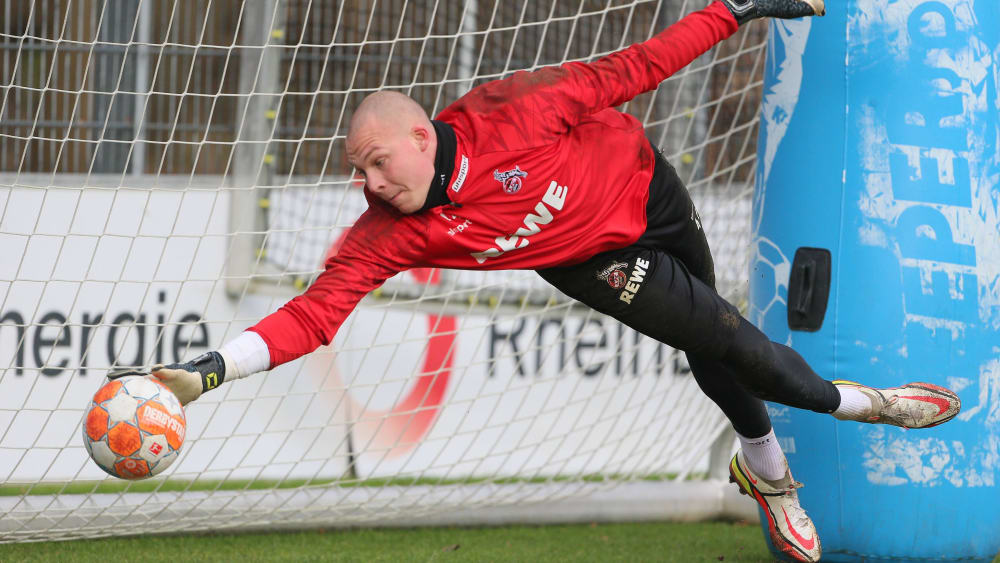 Kölns Keeper Matthias Köbbing darf sich fortan als Teil des Profikaders bezeichnen.
