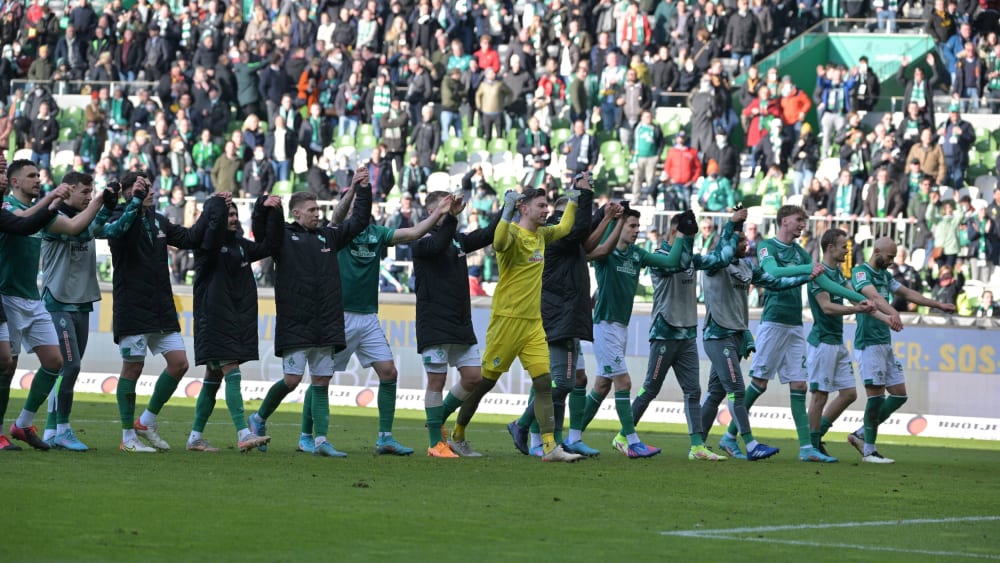 Die Spieler des SV Werder Bremen könnten gegen Darmstadt vor ausverkauftem Haus spielen.