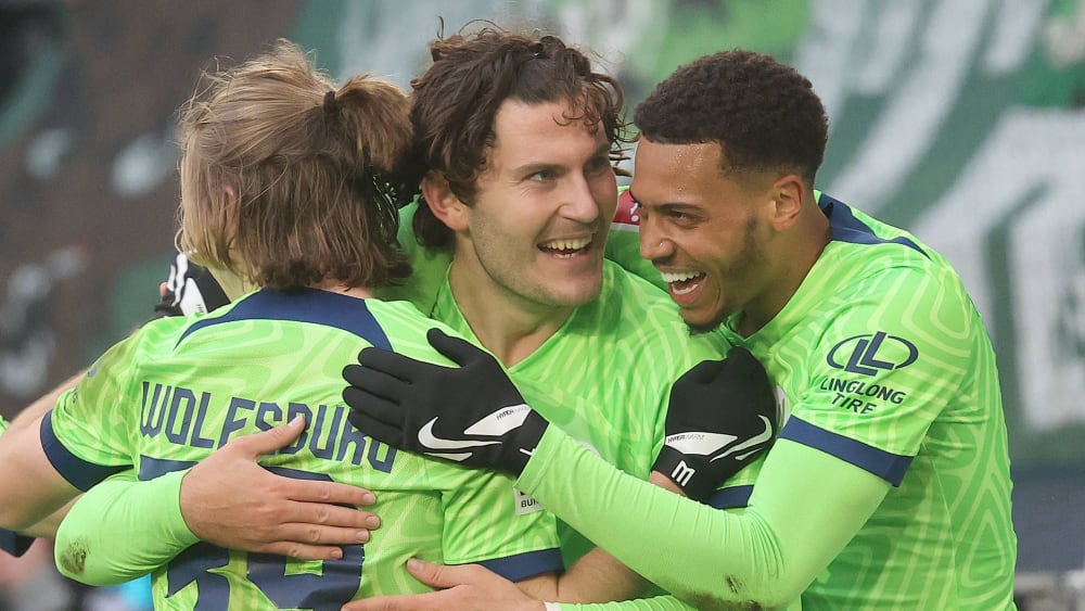 Doppelpacker: Jonas Wind (Mi.) war gegen den SC Freiburg ein entscheidender Faktor der Wolfsburger.