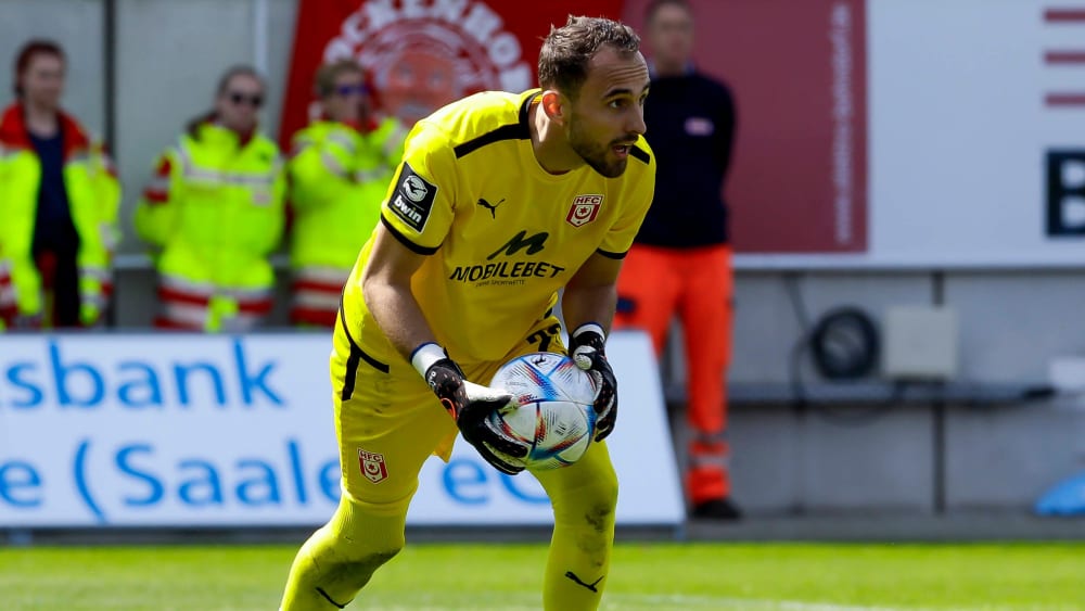 Felix Gebhardt spielte in der vergangenen Saison beim Halleschen FC, jetzt zieht es ihn nach Regensburg.