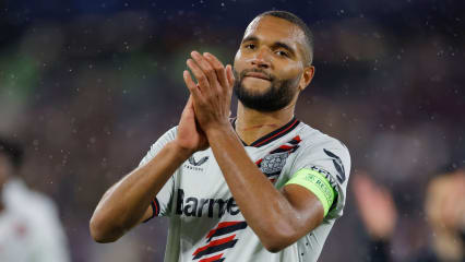 West Ham United FC v Bayer 04 Leverkusen: Quarter-Final Second Leg - UEFA Europa League 2023 24 Jonathan Tah of Bayer 04 Leverkusen applauds the fans after winning the UEFA Europa League 2023 24 Quarter-Final second leg match between West Ham United FC and Bayer 04 Leverkusen at Olympic Stadium on April 18, 2024 in London, England. London Olympic Stadium England United Kingdom PUBLICATIONxNOTxINxUK Copyright: xNigelxFrench Sportsphoto APLx 14037859