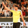 Ein Sieg mit viel Kampf: Alexander Zverev hat das Achtelfinale von Roland Garros erreicht.