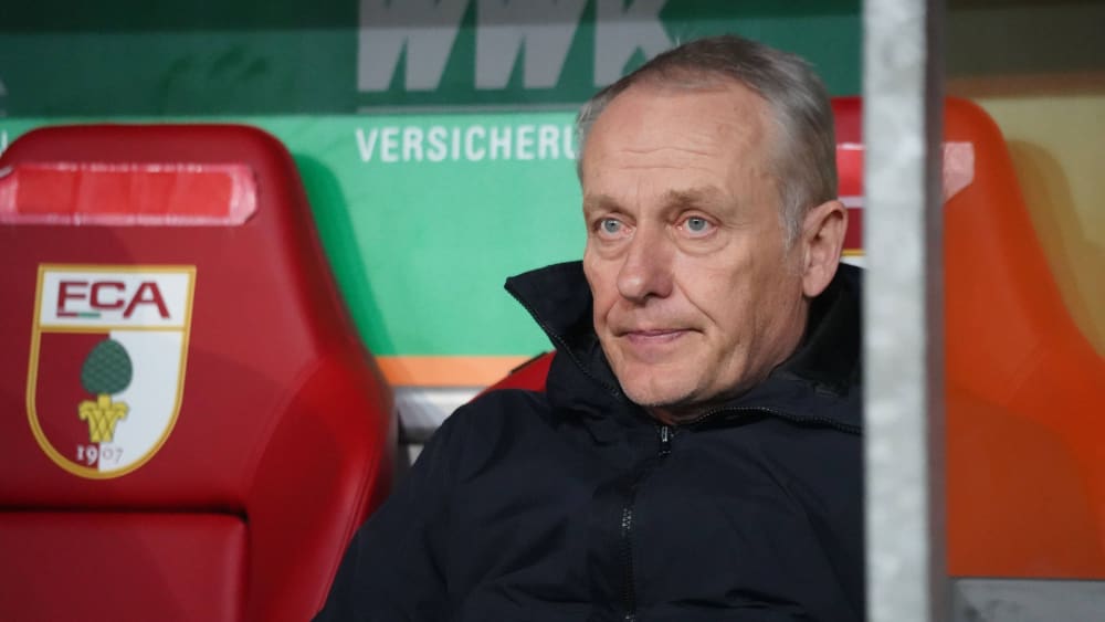 Wartet mit dem SC Freiburg seit fünf Ligaspielen auf einen Sieg: Trainer Christian Streich.