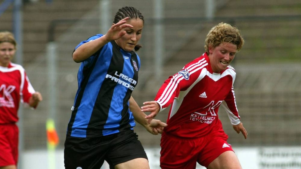 Vjollca Maksuti (FSV Frankfurt, li.) gegen Kerstin Stegemann (Rheine)