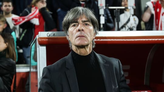 Fussball, 2.Bundesliga Saison 2024 2025 Unsere 10 kehrt Heim - Danke Spiel Lukas Podolski Poldis Elf - 1.FC Köln 10.10.2024, RheinEnergieSTADION Joachim Löw Köln RheinEnergieSTADION Nordrhein-Westfahlen Deutschland *** Sport, Soccer, 2 Bundesliga Season 2024 2025 Our 10 returns home Thanks game Lukas Podolski Poldis Elf 1 FC Köln 10 10 2024, RheinEnergieSTADION Joachim Löw Köln RheinEnergieSTADION Nordrhein Westfahlen Germany