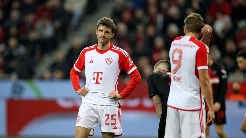 Thomas Müller (li.) und Harry Kane