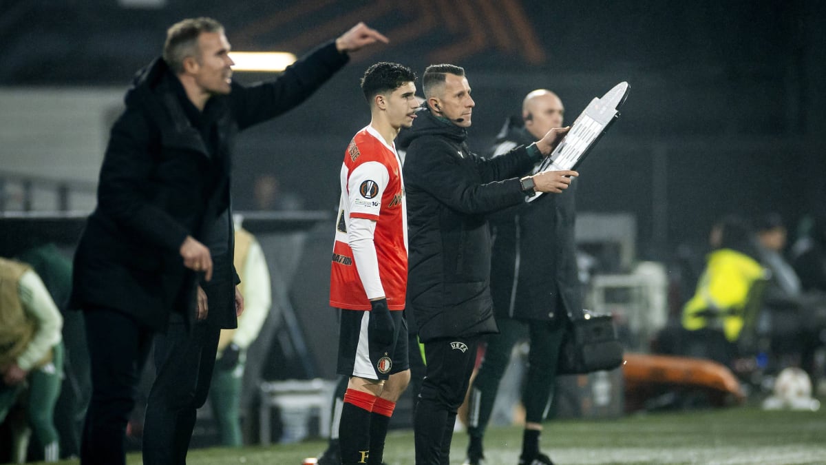 Van-Persie-nach-Profi-Deb-t-des-Sohnes-Ich-bin-stolz-