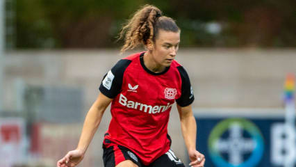 Skinnes Hansen ist Stammspielerin bei Bayer 04.