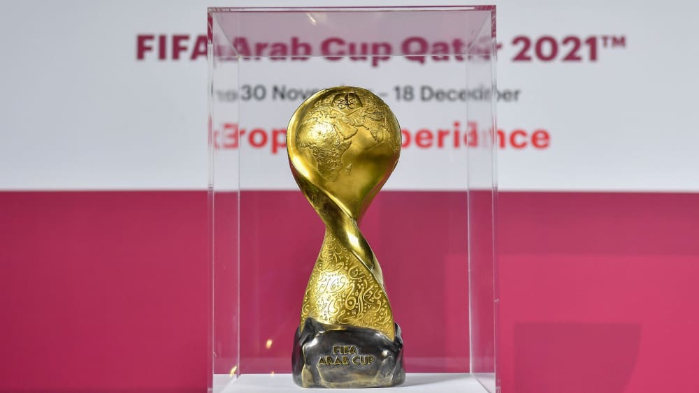 Darum geht's: die Trophäe des FIFA Arab Cup.