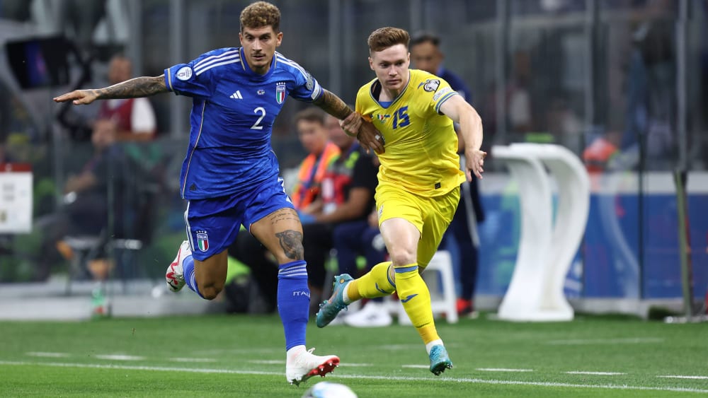 Giovanni di Lorenzo (li.) und Viktor Tsygankov sehen sich in Leverkusen wieder.