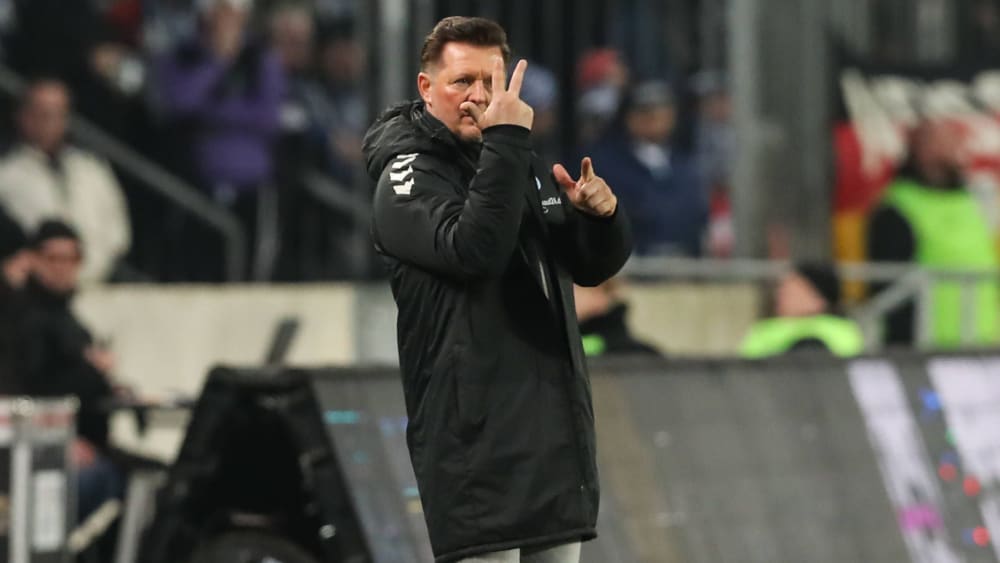 Drei Punkte? Gegen die optimale Ausbeute gegen St. Pauli würde sich FCM-Coach Christian Titz sicherlich nicht wehren.