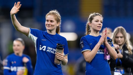 Deutsches Duo im Mittelfeld des FC Chelsea: Sjoeke Nüsken (li.) und Melanie Leupolz.