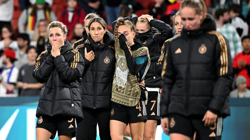 (230803) -- BRISBANE, Aug. 3, 2023 -- Players of Germany react after the Group H match between South Korea and Germany at the 2023 FIFA Women s World Cup in Brisbane, Australia, Aug. 3, 2023. ) (SP)AUSTRALIA-BRISBANE-2023 FIFA WOMEN S WORLD CUP-GROUP H-KOR VS GER XiongxQi PUBLICATIONxNOTxINxCHN