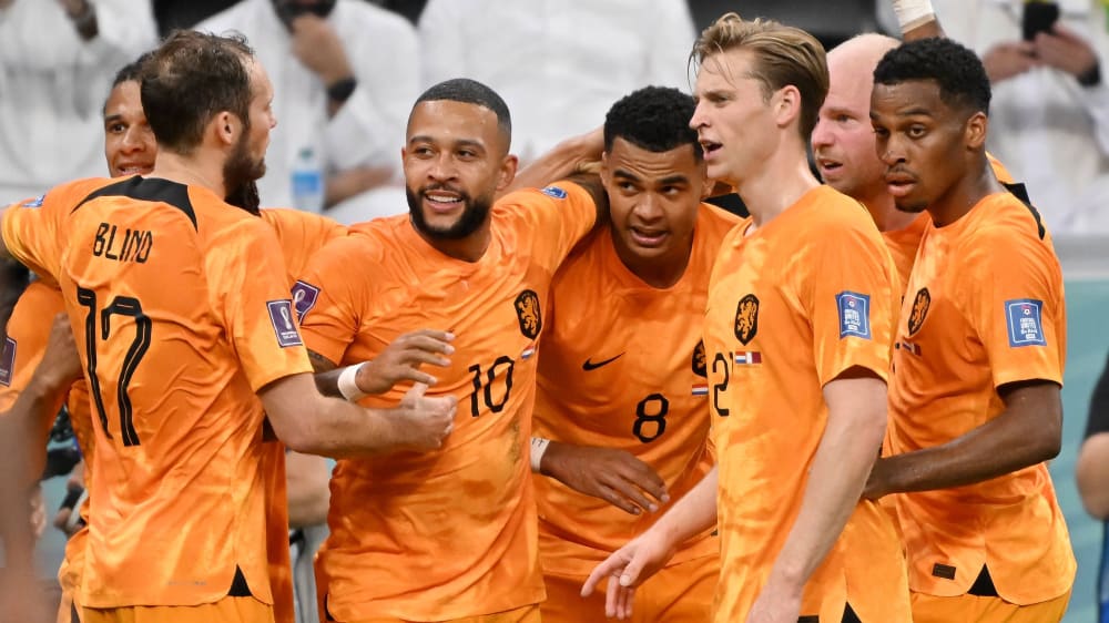 Die Elftal jubelt: Nach dem Sieg gegen Katar stehen die Niederlande im Achtelfinale.