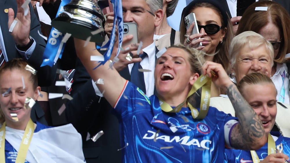 [Bild: 81ebd2ea-a830-44c2-b9fd-b02184fb6df9.jpg]