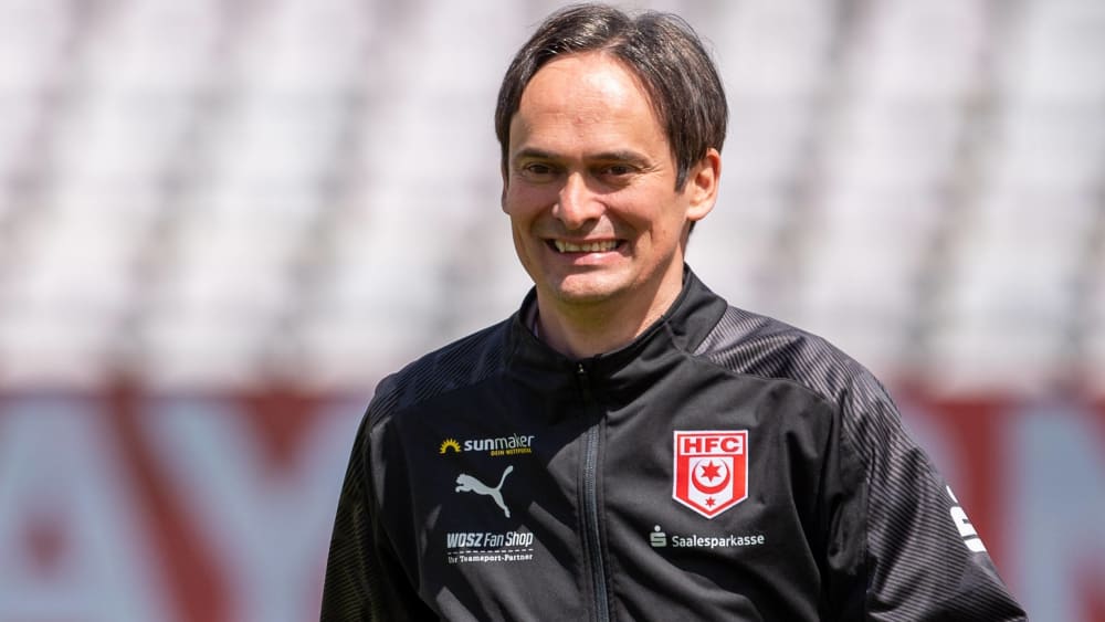 Florian Schnorrenberg bleibt Trainer des Halleschen FC. 