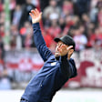 Während des Spiels auch gerne mal gestenreich unterwegs: SCP-Coach Ralf Kettemann.