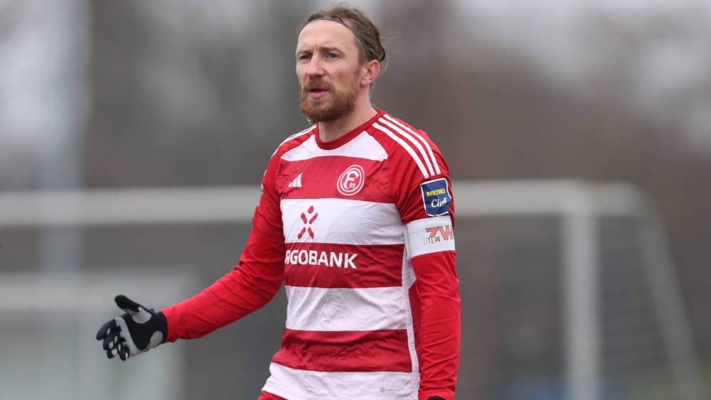 Mit 38 immer noch am Ball: Adam Bodzek spielt aktuell für die Regionalliga-Reserve von Fortuna Düsseldorf.